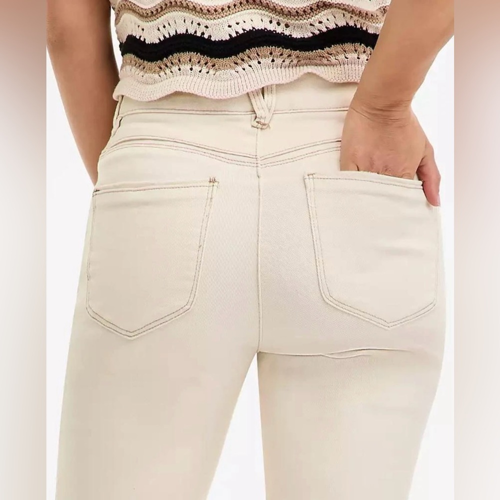 EUC Women's Democracy Cream Jeans
“Ab” technology - Picture 2 of 11